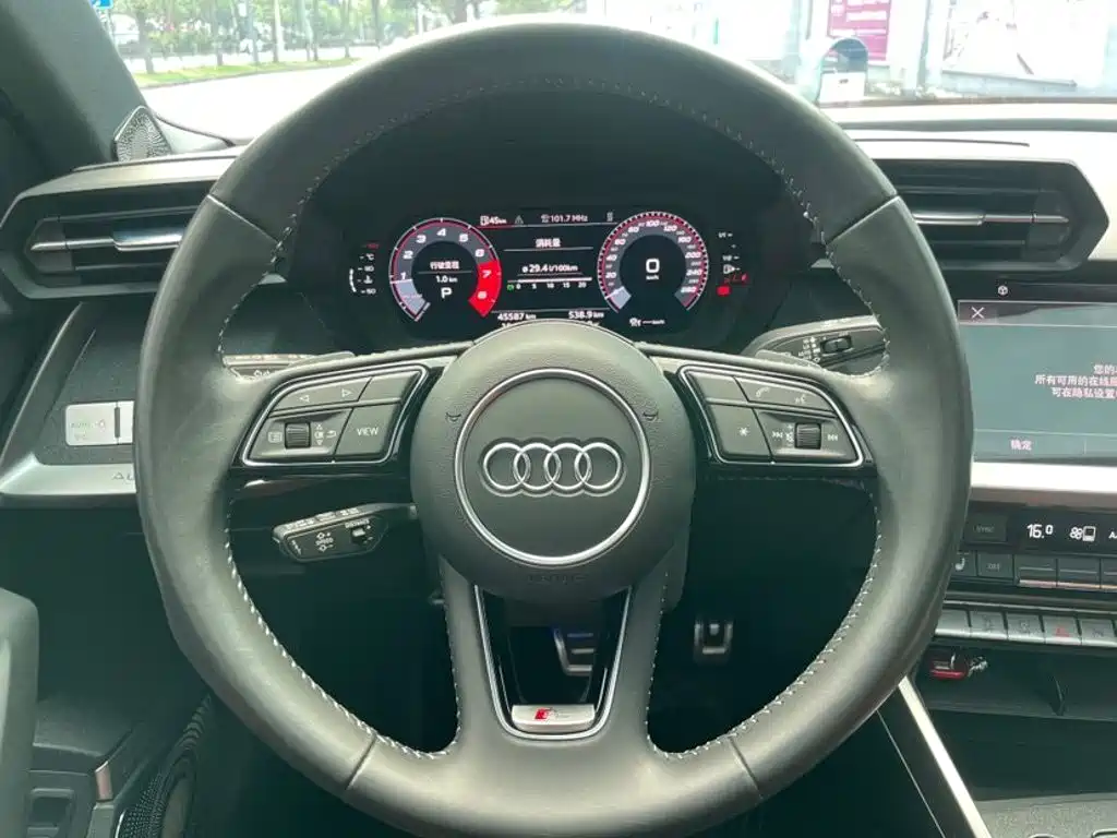 Audi A3 2022 — фото 16