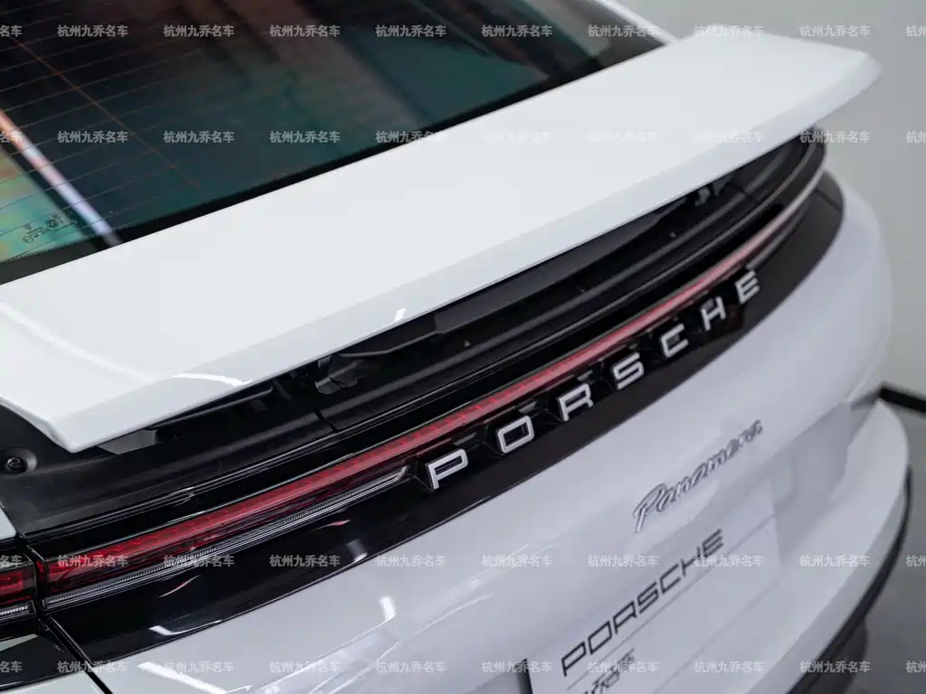 Porsche Panamera 2026 — фото 12