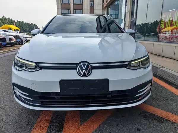 Volkswagen Golf 2023