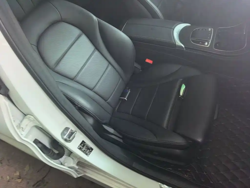 Mercedes-Benz C-Class 2018 — фото 20