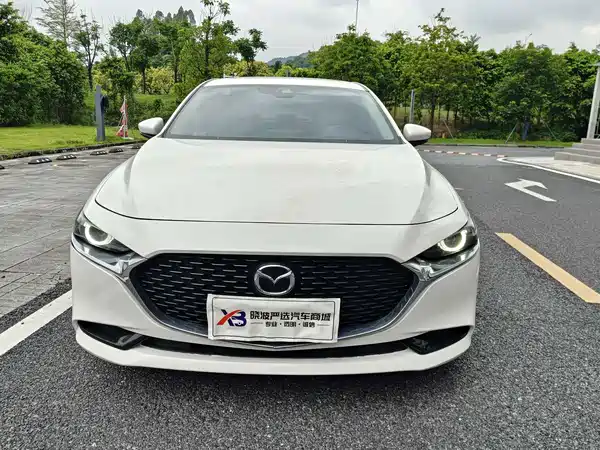 Mazda 3 Axela 2023