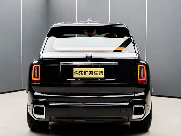 Rolls-Royce Cullinan 2025