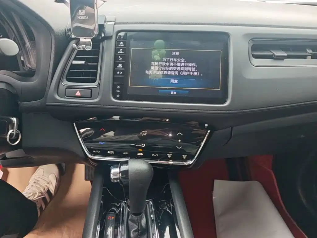 Honda Vezel 2022 — фото 13