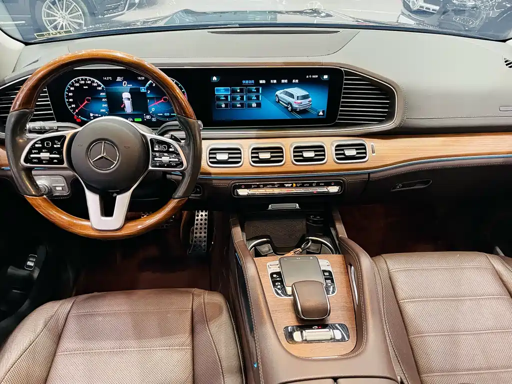 Mercedes-Benz GLS 2020 — фото 12