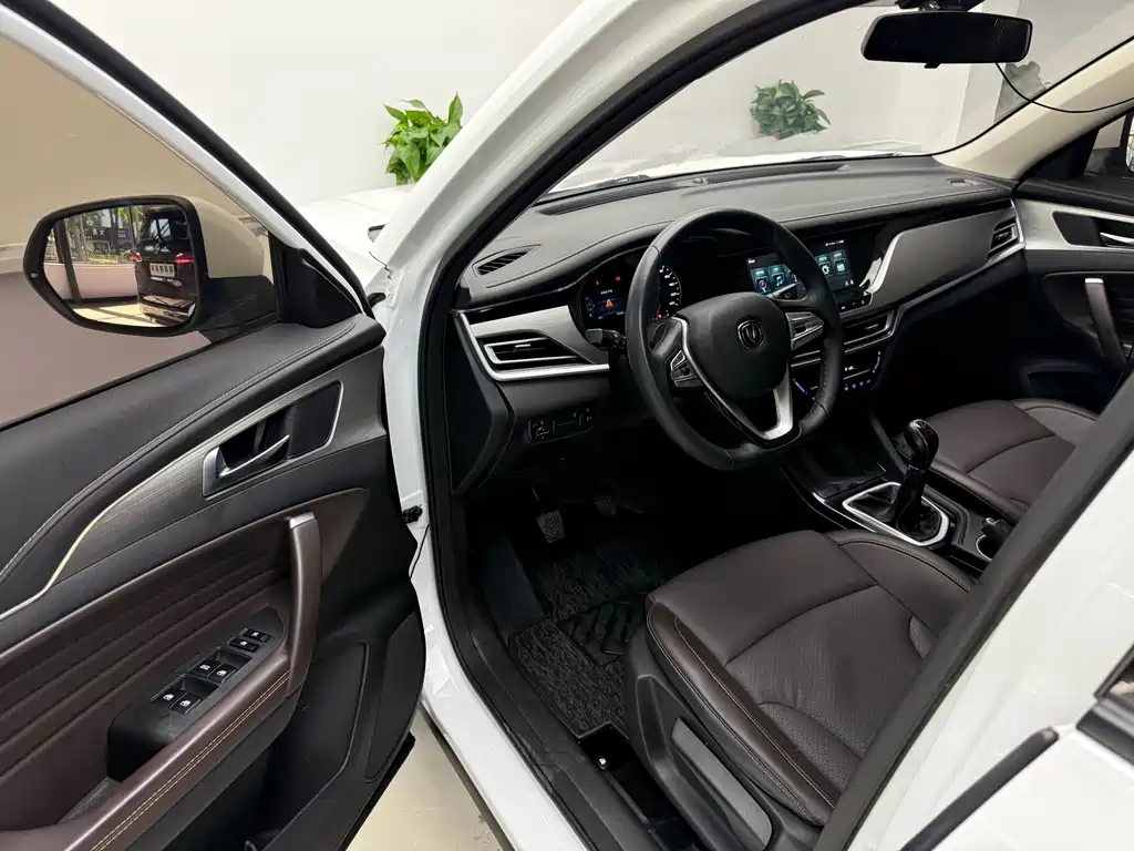 Changan CS35PLUS 2019 — фото 7