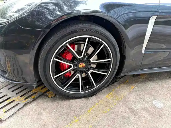 Porsche Panamera 2018
