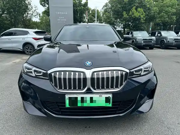 BMW i3 2024