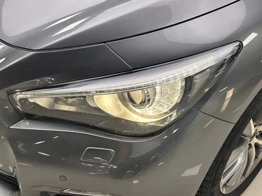 Infiniti Q50L 2016 — фото 19
