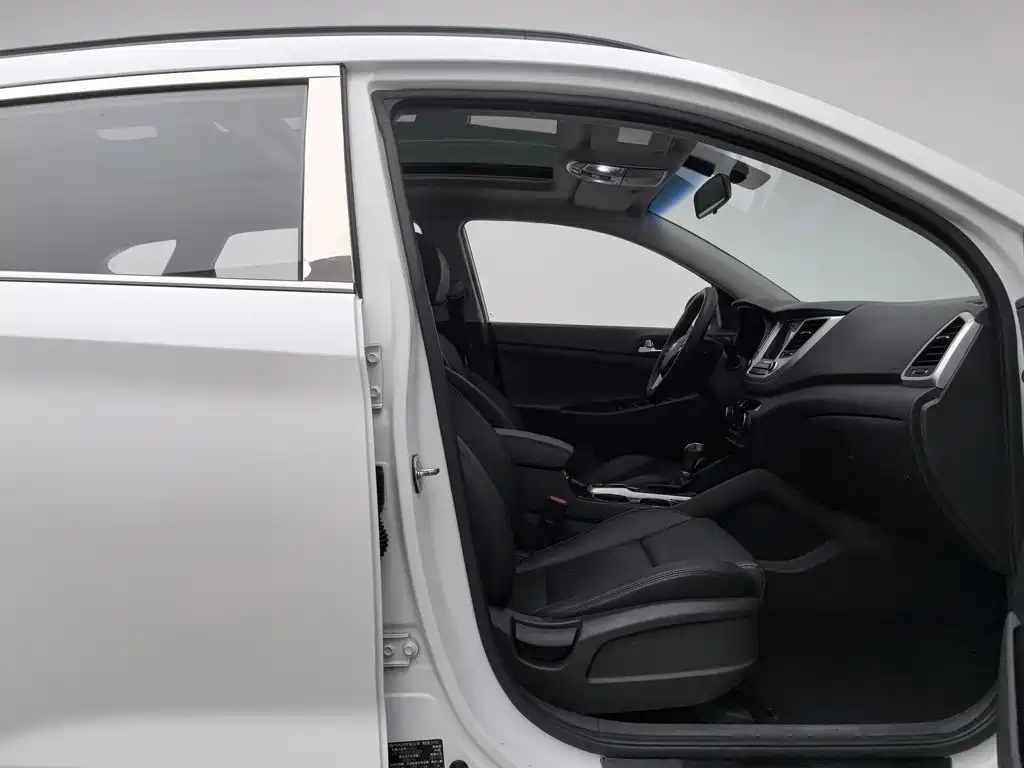 Hyundai Tucson 2018 — фото 23