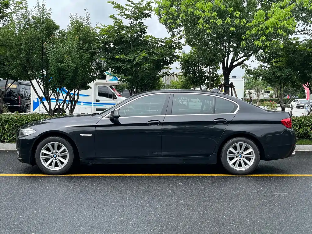 BMW 5 Series 2016