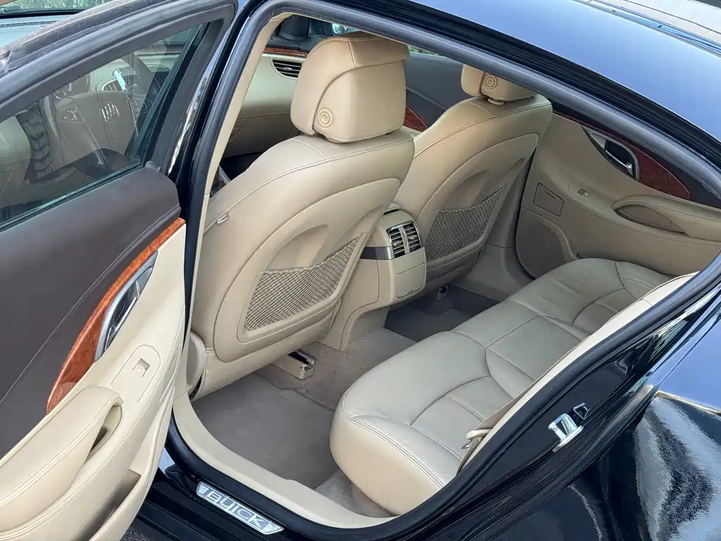 Buick LaCrosse 2012 — фото 16