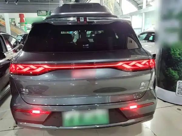 BYD Tang L 2025