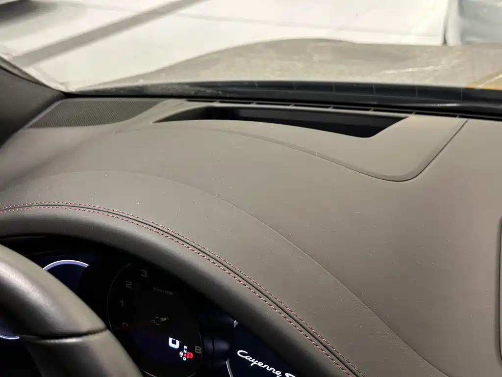 Porsche Cayenne 2019 — фото 12