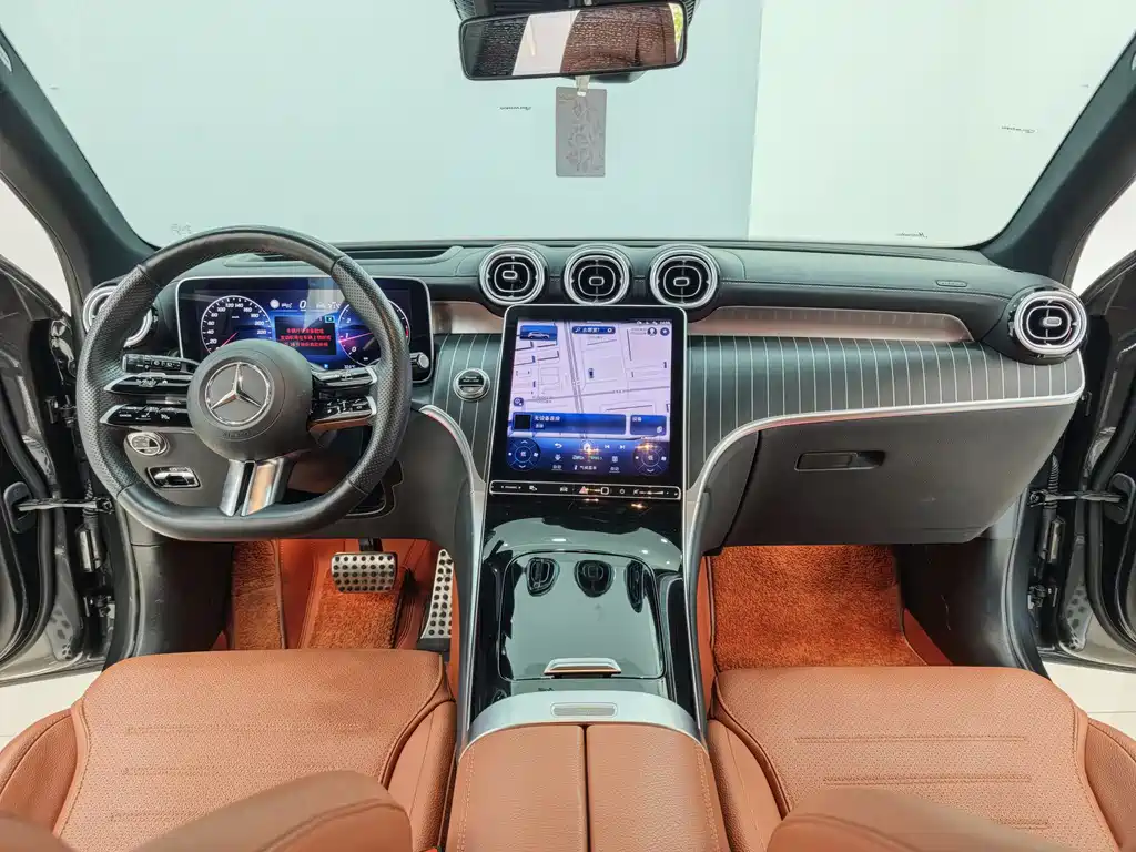 Mercedes-Benz GLC 2023