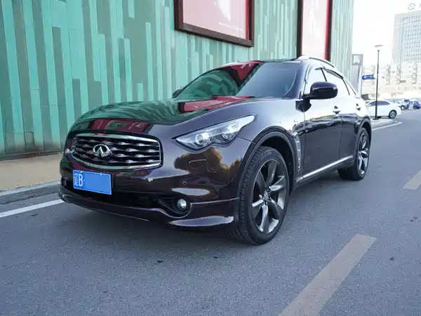 Infiniti FX 2011