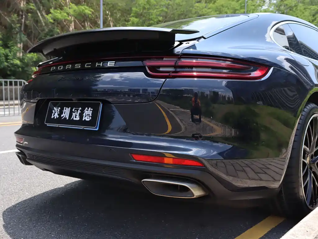 Porsche Panamera 2019