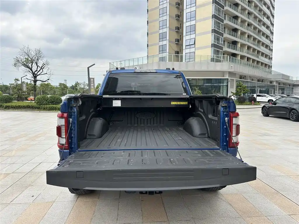 Ford F-150 Raptor 2022 — фото 19