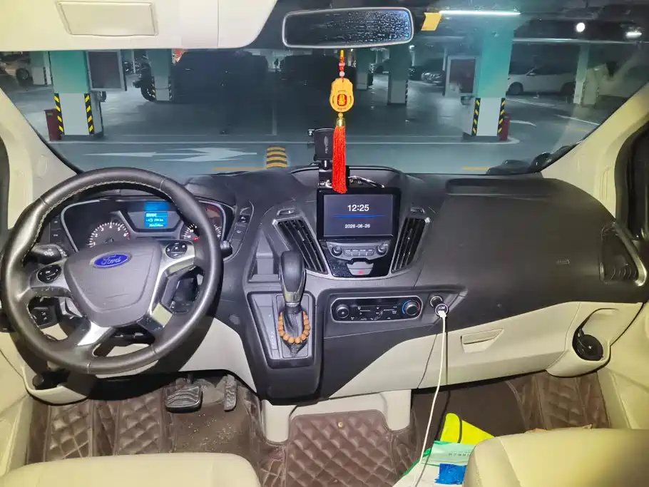 Ford Tourneo 2020 — фото 12