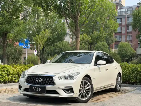 Infiniti Q50L 2020