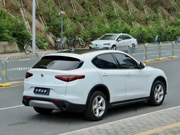 Alfa Romeo Stelvio 2019