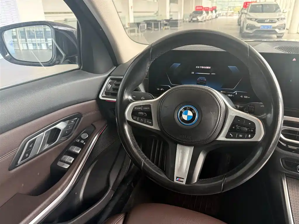 BMW i3 2022 — фото 11