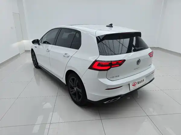 Volkswagen Golf 2023