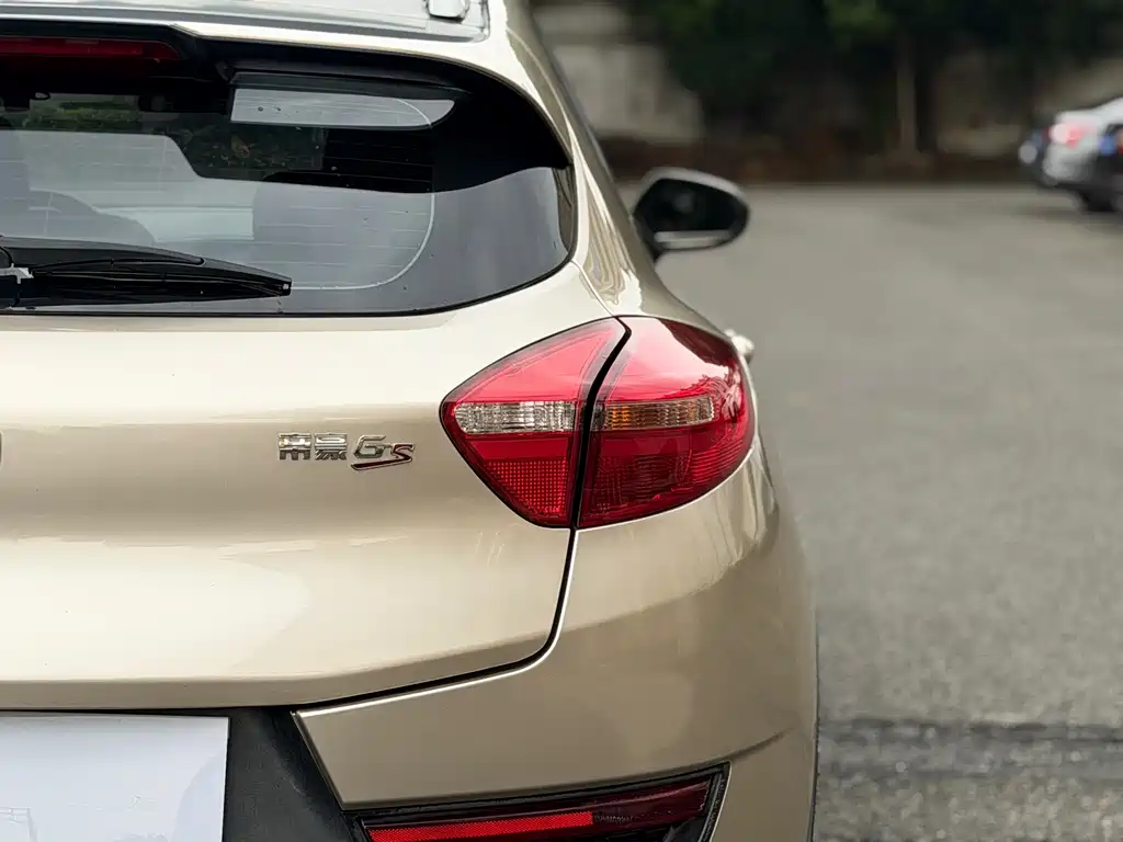 Geely Emgrand GS 2016 — фото 17