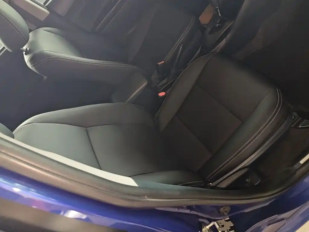 Toyota Yaris L 2017 — фото 25