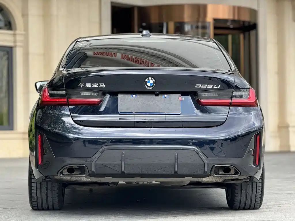 BMW 3 Series 2023 — фото 10