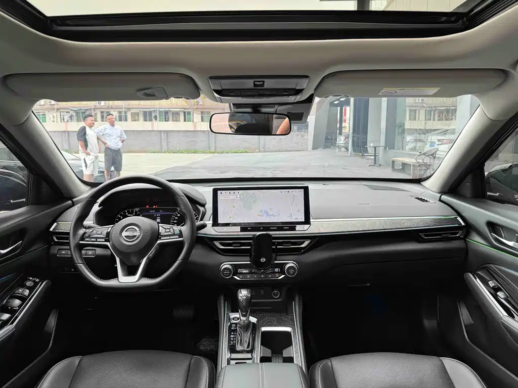 Nissan Teana 2024