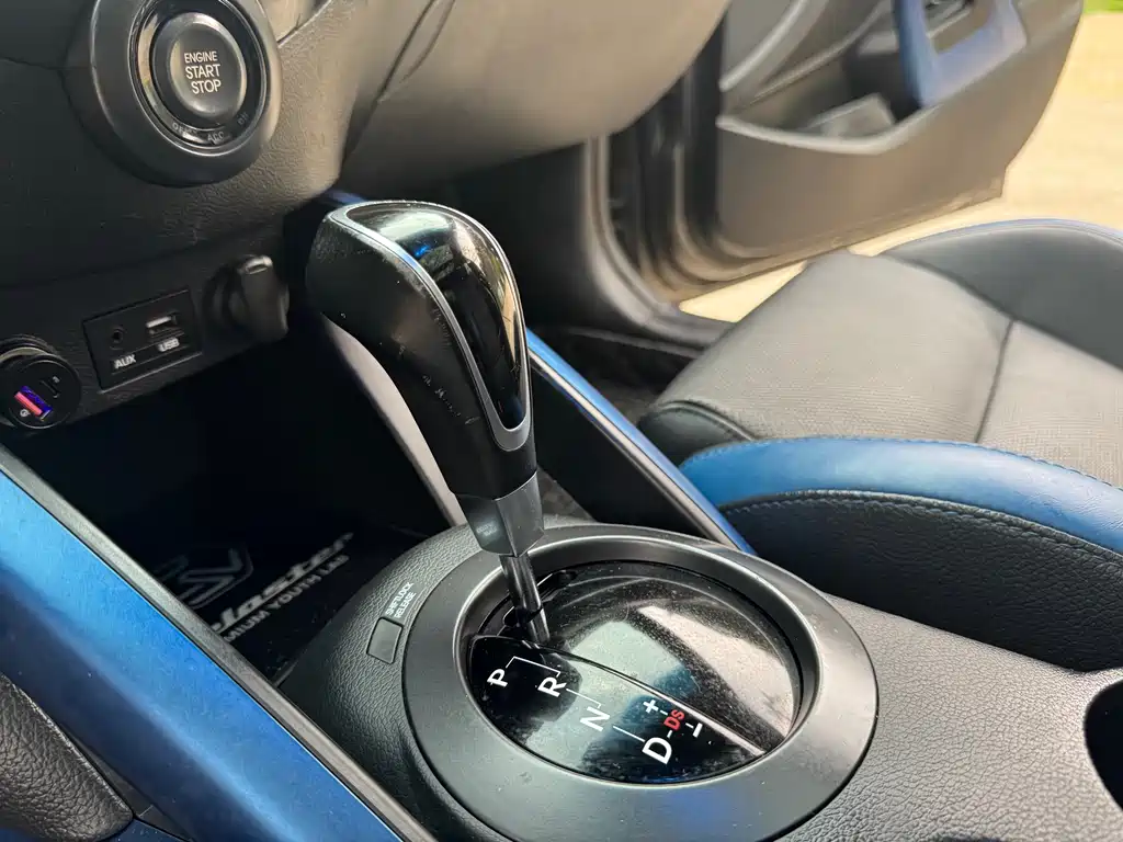 Hyundai Veloster 2017 — фото 8