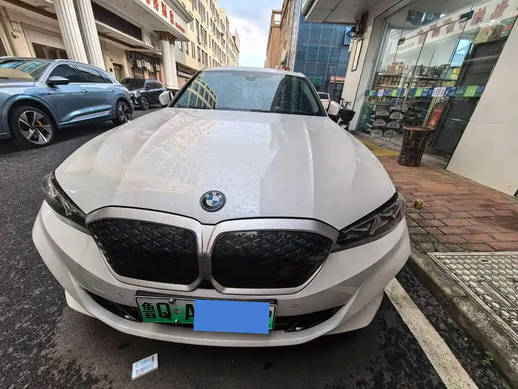 BMW i3 2025