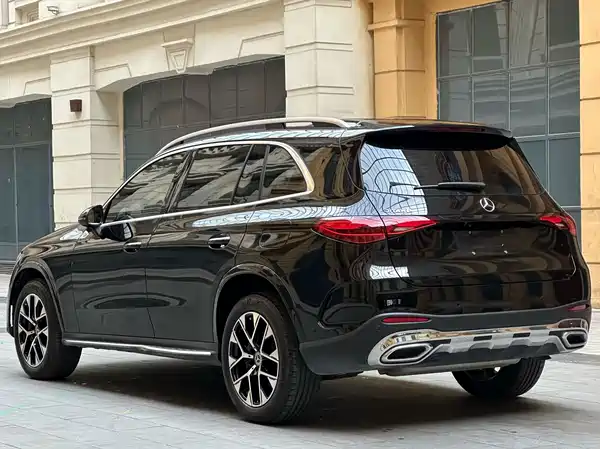Mercedes-Benz GLC 2023