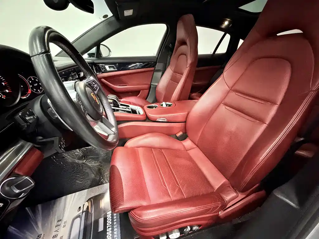 Porsche Panamera 2018 — фото 18