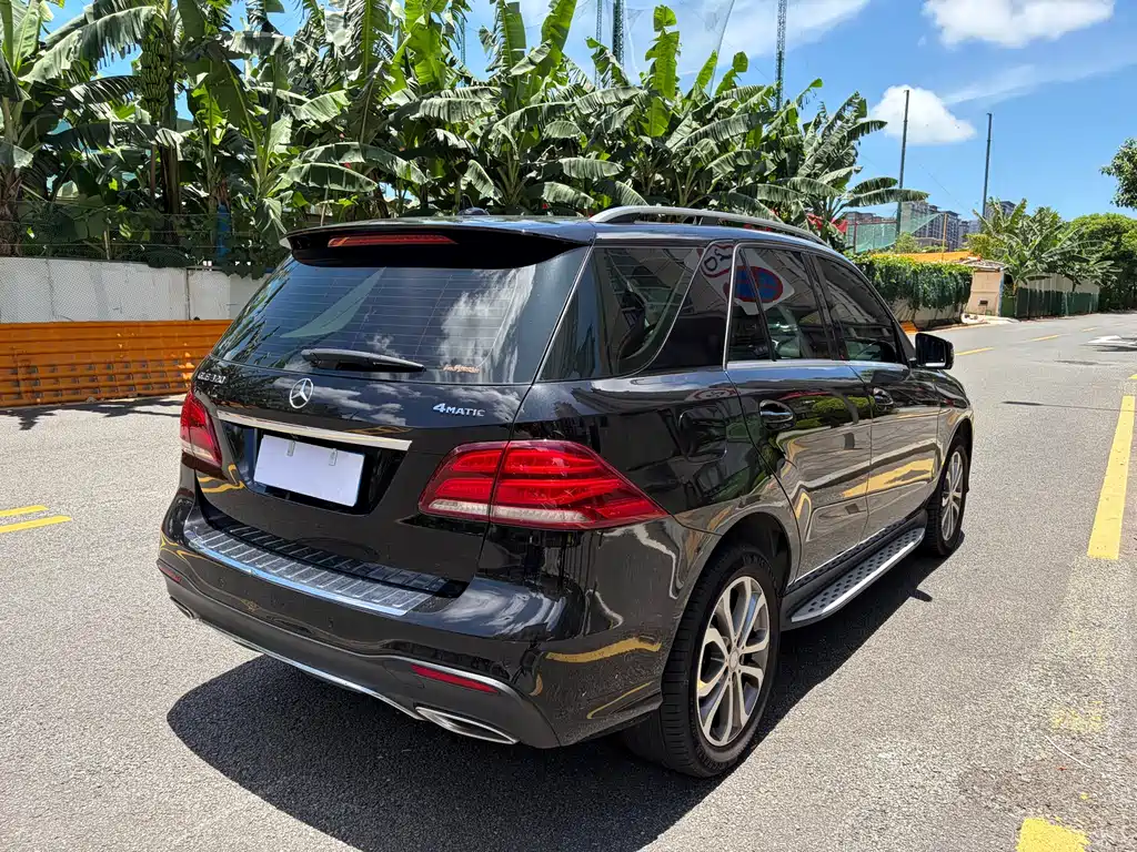 Mercedes-Benz GLE 2016