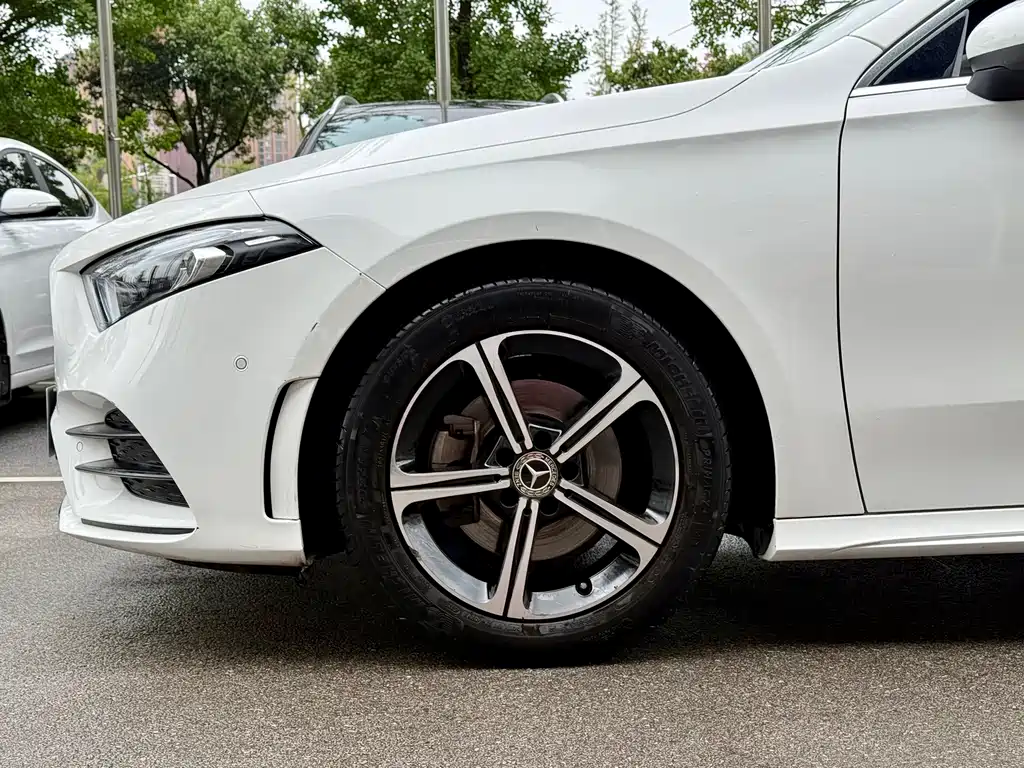 Mercedes-Benz A-Class 2022 — фото 13
