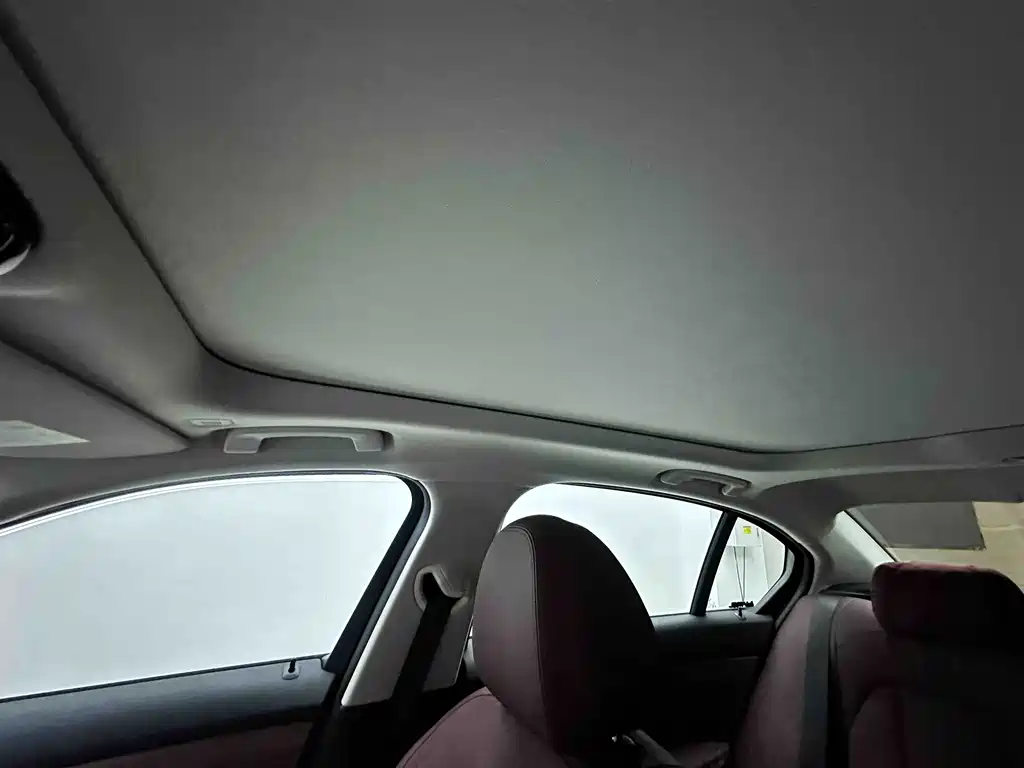 BMW 3 Series 2023 — фото 18
