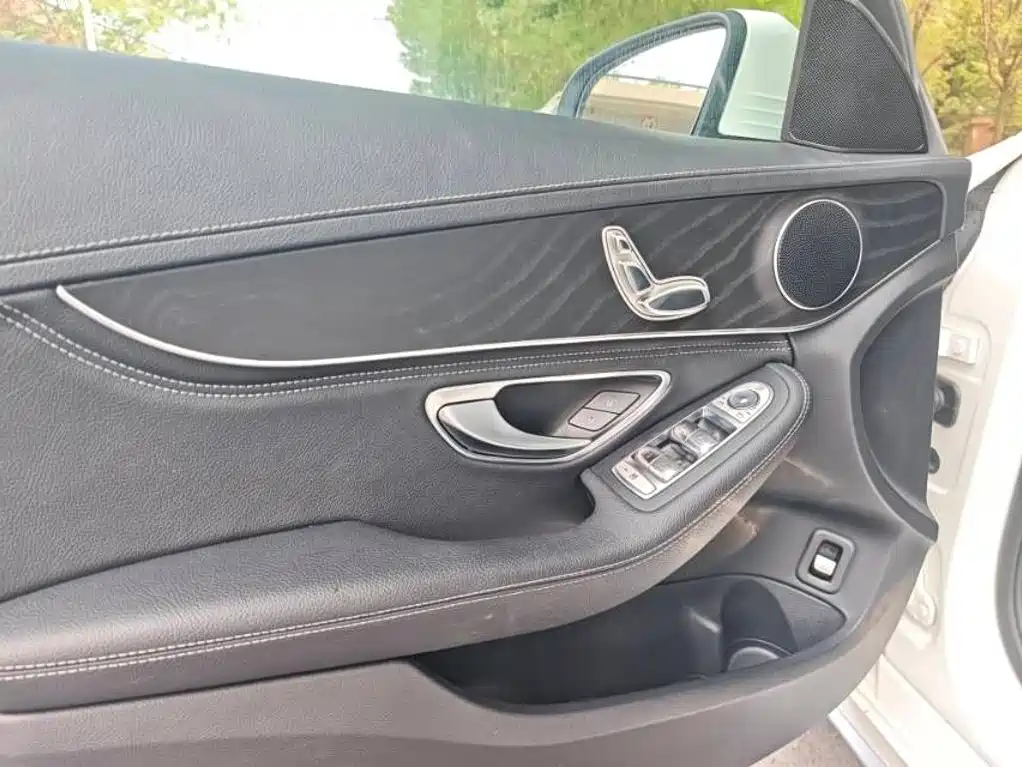 Mercedes-Benz C-Class 2018