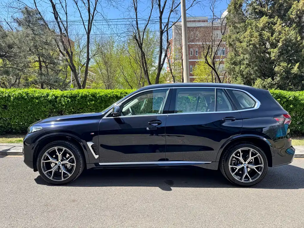 BMW X5 2025 — фото 3