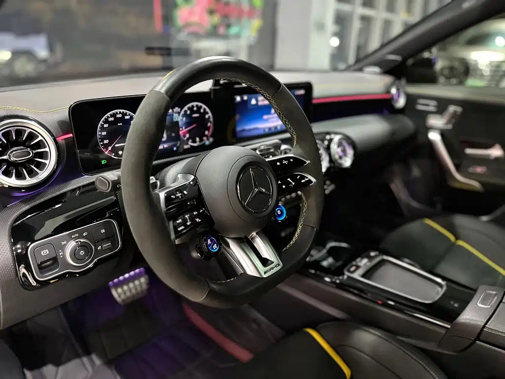 Mercedes-Benz Mercedes CLA AMG 2025 — фото 16