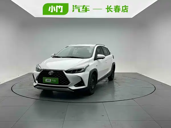 Toyota Yaris L 2022