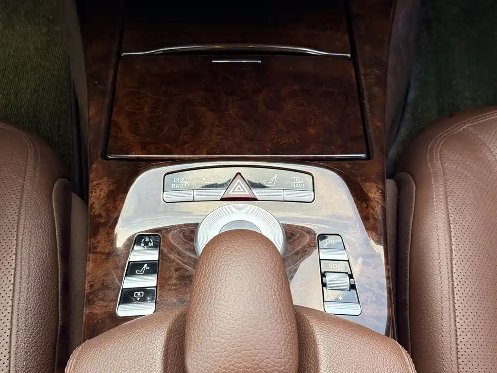Mercedes-Benz S-Class 2011 — фото 13