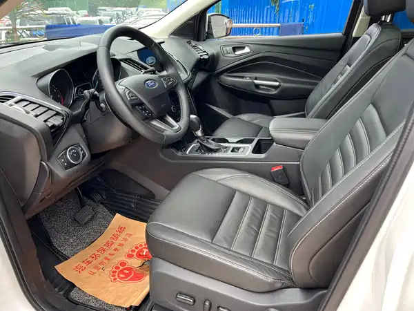 Ford Kuga 2017