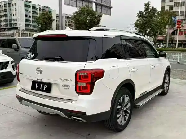 GAC Trumpchi GS8 2017
