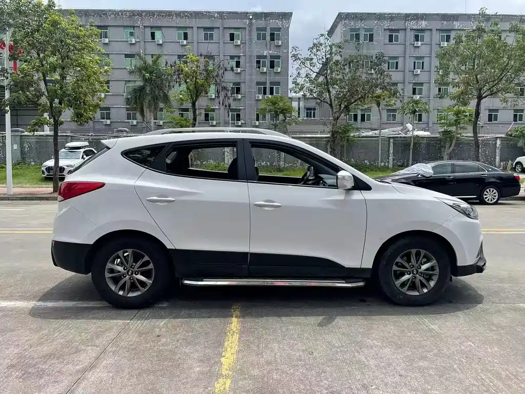 Hyundai ix35 2015 — фото 4
