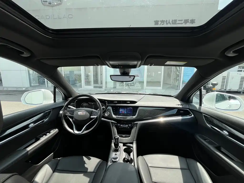 Cadillac XT6 2019 — фото 18