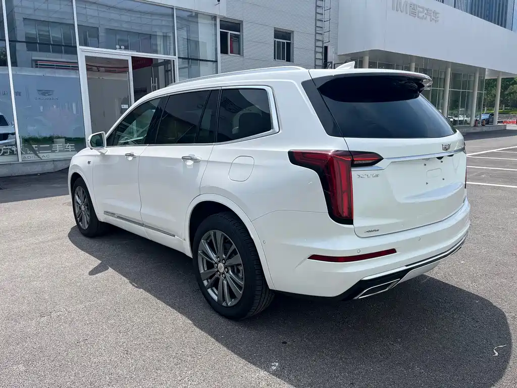 Cadillac XT6 2019 — фото 13
