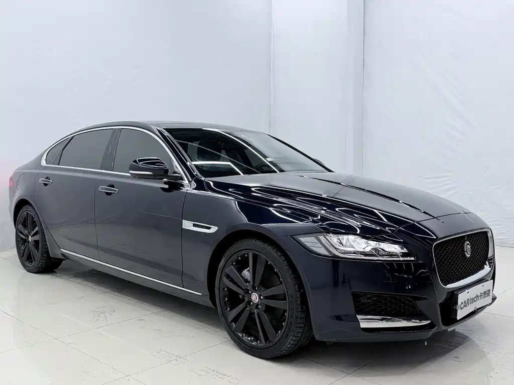 Jaguar XFL 2021 — фото 3