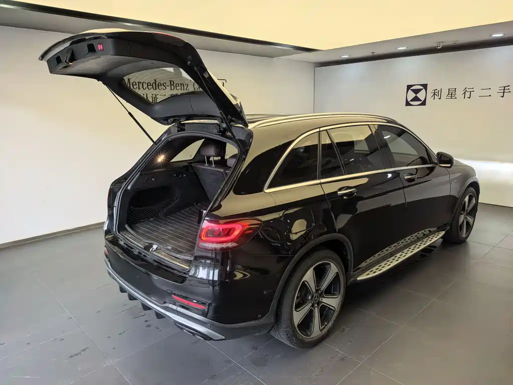 Mercedes-Benz GLC 2021