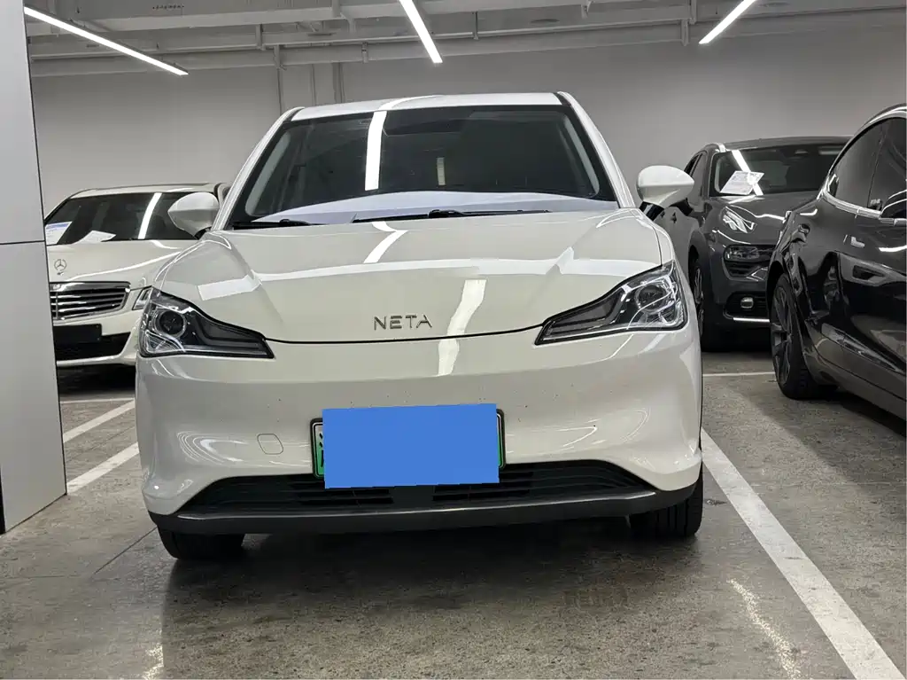 Neta V 2022